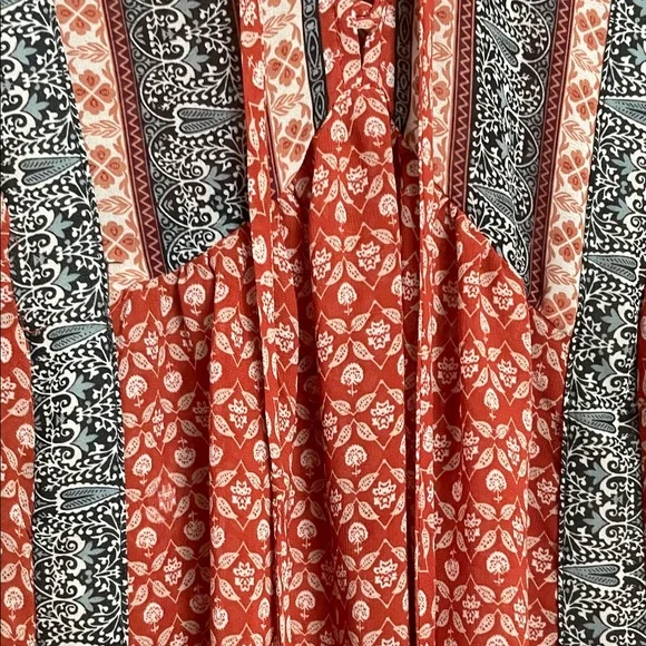 Knox Rose Red and Black Boho Blouse - Picture 4 of 11